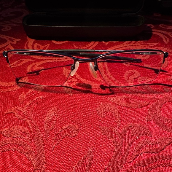 Oakley glasses frames - Picture 4 of 7
